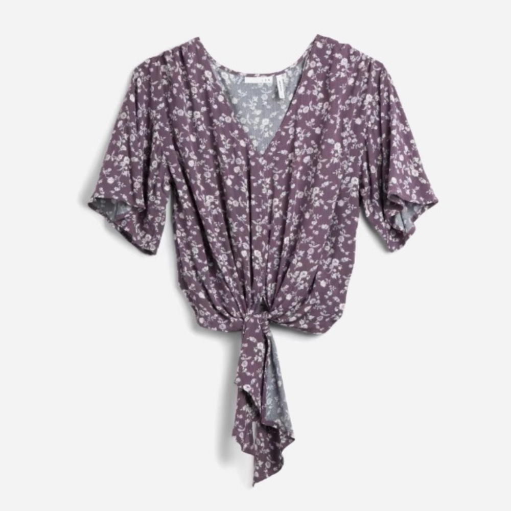NWT Rhee Front Tie Shirt
